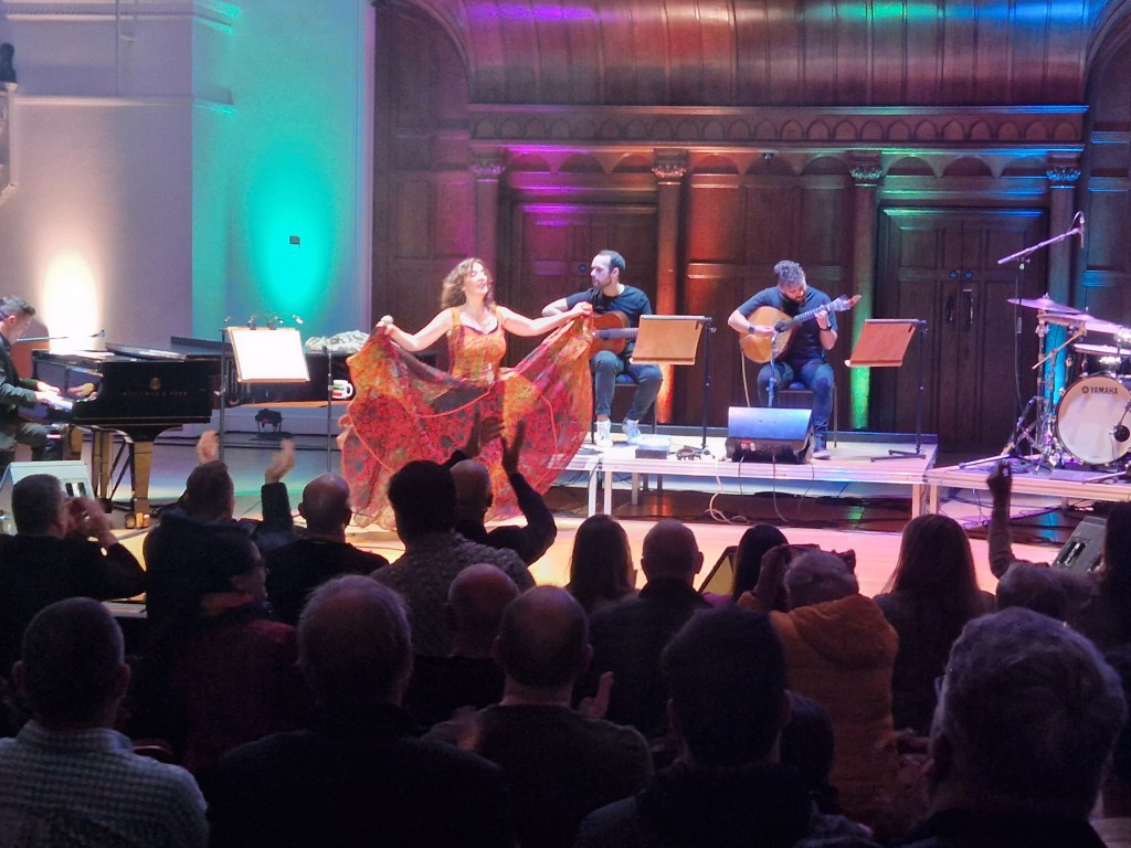 Dulce Pontes at the Cadogan Hall
